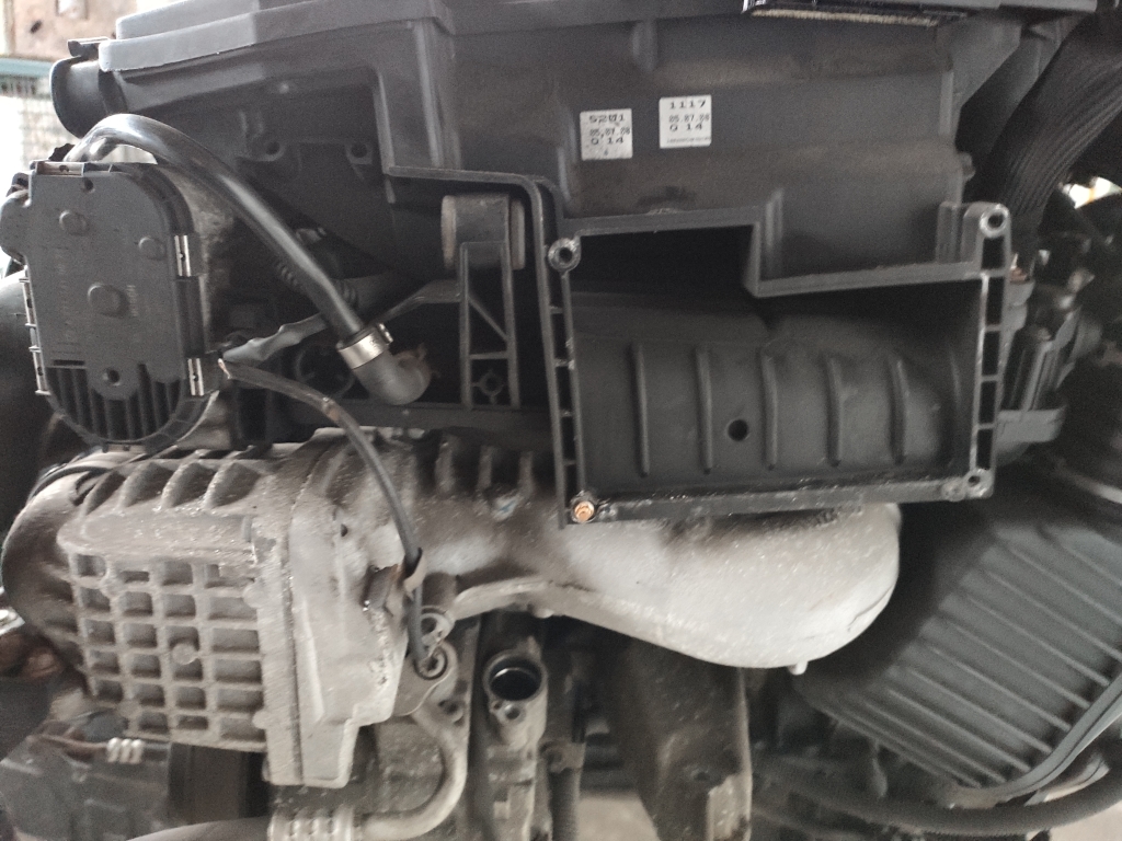 MERCEDES-BENZ C-Class W204/S204/C204 (2004-2015) Bare Engine 271952, 722695 23349755