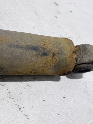TOYOTA Hilux (2015–2020) Stoßdämpfer hinten 485318Z006 - 2