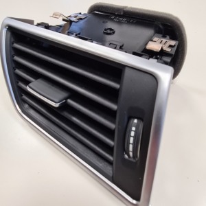 Mercedes Benz GLE-Class 166 (2015–2018) Dashboard air vent grilles A1668300154 2A17 - 3