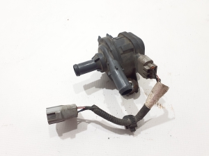 TOYOTA Hilux (2015–2020) Auxiliary water pump 161B047010 - 2
