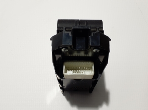 TOYOTA Hilux (2015–2020) Front door glass switch 840400K021 - 3