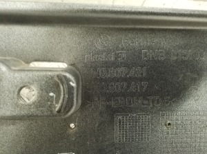Volkswagen Tiguan (2007–2016) Aizmugurējais bamperis 5N0807421 - 2