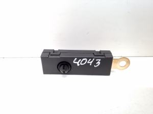 Mercedes Benz B-Class 246 (2011–2017) Antenna amplifier A1568200089 - 2