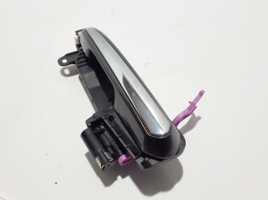 TOYOTA RAV 4 A5 (2019–2026) Rear side door exterior handle and its parts - 3