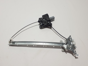 TOYOTA RAV 4 A5 (2019–2026) Aizmugurējo durvju logu pacēlājs 6980442060 - 3