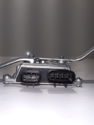 TOYOTA RAV 4 A5 (2019–2026) Fuel pump control module 8957112010 - 4