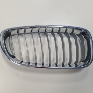 Kühlergrill - 51137294810