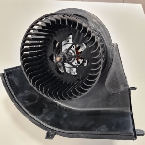 BMW X5 E70 (2006–2013) Blower motor 64119245849 - 2