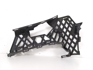 Volkswagen Passat B8 (2014–2023) Front bumper bracket 3G0807178 - 3