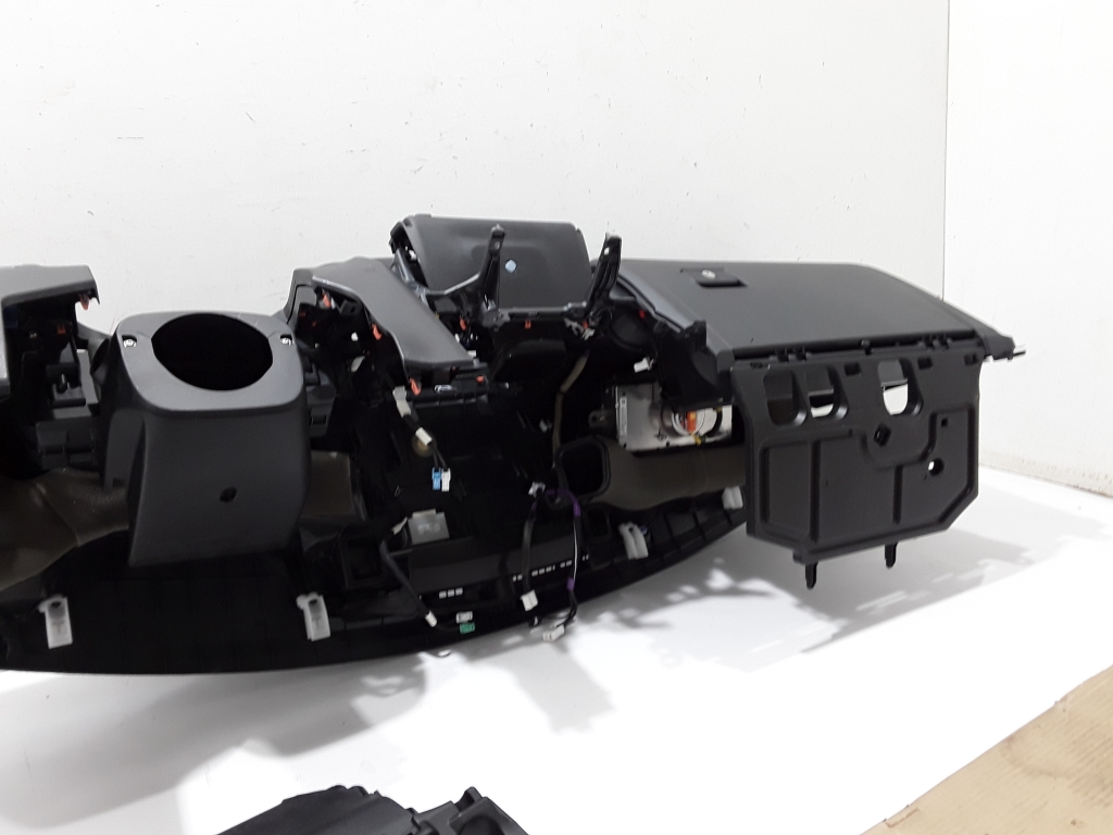 TOYOTA RAV 4 A5 (2019–2026) Armaturenbrett 554014201020 TOYOTA RAV 4 A5 (2019–2026) Armaturenbrett 554014201020
