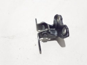 TOYOTA RAV 4 A5 (2019–2026) Rear side door upper hinge 6876020122 - 3