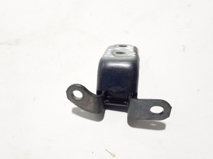 TOYOTA RAV 4 A5 (2019–2026) Rear side door lower hinge 6877033050 - 3