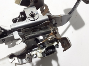 TOYOTA RAV 4 A5 (2019–2026) Piduripedaal 4711042300 - 3