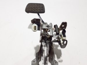TOYOTA RAV 4 A5 (2019–2026) Piduripedaal 4711042300 - 5