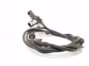 Mercedes Benz GLA-Class 156 (2013–2019) Front brake pad sensor A2465408213 - 3
