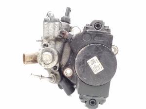 Mercedes Benz GLA-Class 156 (2013–2019) Fuel pump A6510702601 - 2