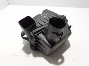 TOYOTA RAV 4 A5 (2019–2026) Luftfiltergehäuse 1781237040 - 3