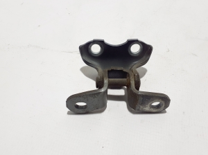 TOYOTA RAV 4 A5 (2019–2026) Front door lower hinge 6873012120 - 3