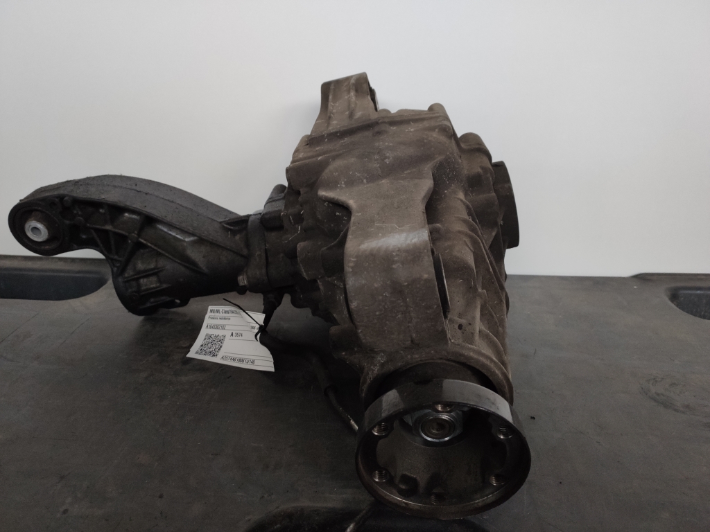 Mercedes Benz ML-Class 164 (2005–2011) Front differential A1643302102 Mercedes Benz ML-Class 164 (2005–2011) Front differential A1643302102