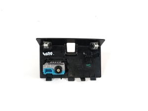 BMW 3 SERIES G20 (2018–2026) USB-pesa 8711939 - 2