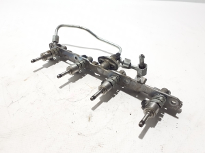 TOYOTA RAV 4 A5 (2019–2026) Kõrgsurve kütusetoru 2381425010 - 4