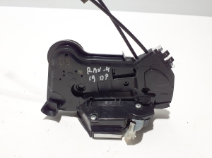 TOYOTA RAV 4 A5 (2019–2026) Front door lock 6903062010 - 2