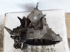 RENAULT Clio II (1998–2005) Gearbox JH3145 - 2