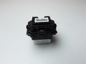 Subaru Forester SK (2018–2026) Cabin shoulder motor resistance T95261A - 3
