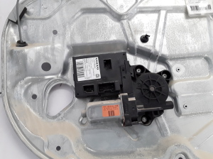 VOLVO C30 (2006–2013) Front door window regulator 8679978 - 2