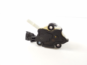 Jaguar XE (2015–2026) AdBlue pump 911499G - 2