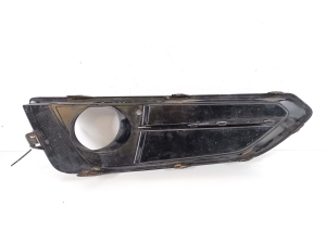 BMW 2 SERIES F22 (2014–2026) Nebelscheinwerferabdeckung vorne 51117343731 - 2