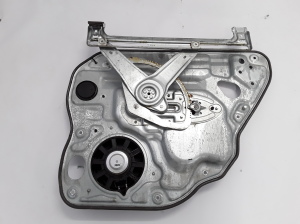 VOLVO S40 II (2004–2013) Aizmugurējo durvju logu pacēlājs 8679082 - 3