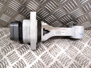   Engine bracket  - 21950-AO000 