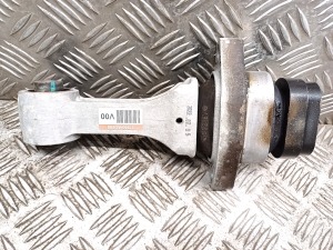 Kia Niro EX (2022–2026) Engine bracket 21950-AO000 - 2