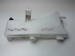 Opel Grandland X (2017–2026) Front washer fluid reservoir YP00066080 - 2