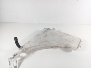 Front washer fluid reservoir - 7241671