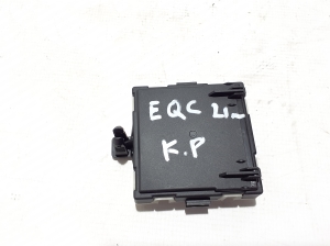 Mercedes Benz EQC N293 (2019–2026) Front door control unit A1679003811 - 3