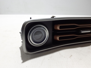 Mercedes Benz EQC N293 (2019–2026) Dashboard air vent grilles A2938300900 - 3