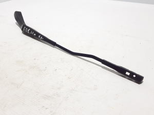 Mercedes Benz EQC N293 (2019–2026) Wischerarm vorne A2058208301 - 3