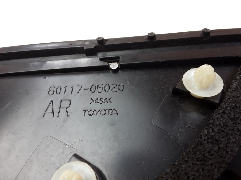 TOYOTA Avensis T27 3 generation (2009-2020) Другие отделочные детали 6011705020 23545760