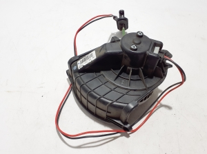  Cabin shoulder motor 