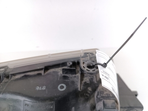 Mitsubishi Pajero Sport I (1996–2009) Scheinwerfer vorne - 2