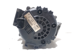 Mercedes Benz C-Class 204 (2007–2014) Lichtmaschine A0009067702 - 3