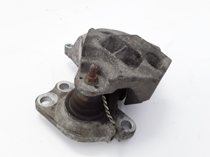   Engine mount  - 8200267625  