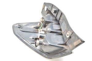  Rear corner lamp 