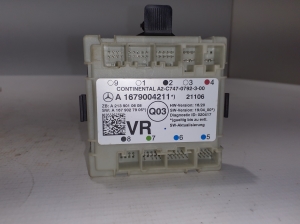 Mercedes Benz EQC N293 (2019–2026) Front door control unit A1679004211 - 2
