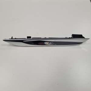 BMW 6 SERIES F13 (2010–2017) Sonstiges Teil des vorderen Kotflügels 51137370395