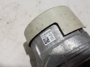 Mercedes Benz EQC N293 (2019–2026) Engine mount A2932400200 - 2
