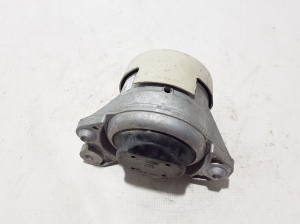 Mercedes Benz EQC N293 (2019–2026) Engine mount A2932400200 - 4