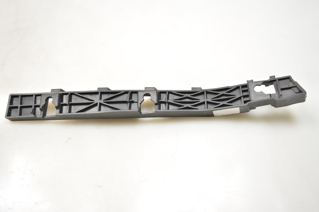 Kia Sportage (2016–2021) Rear bumper bracket 86613F1000 Kia Sportage (2016–2021) Rear bumper bracket 86613F1000